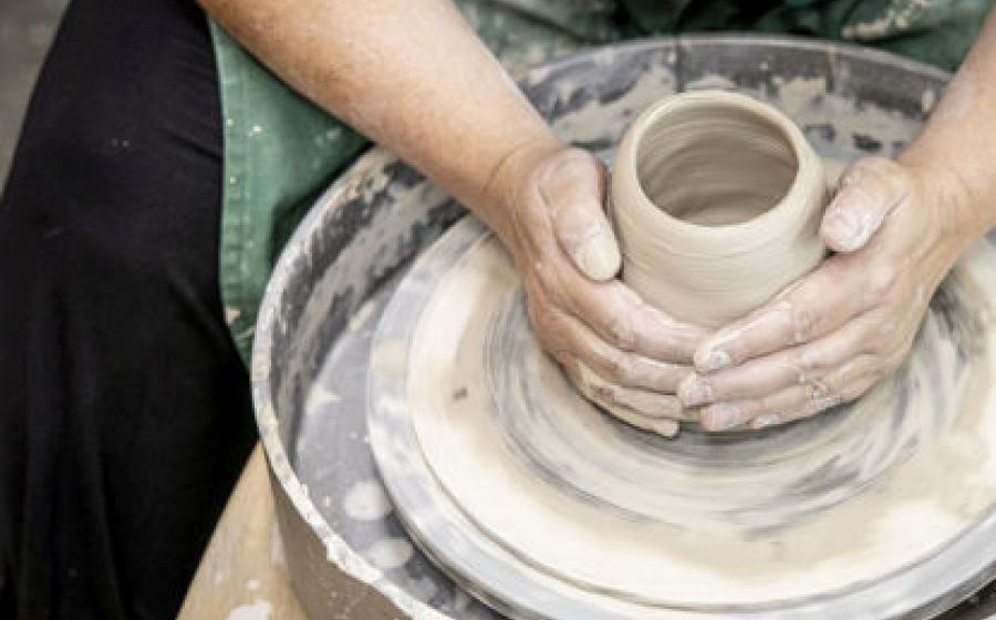 Töpfern – Drehen Grundkurs inkl. 1 Glasurtag – Handwerk & DIY in Hofstetten bei Brienz