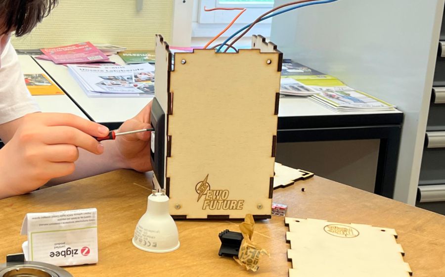 Würfellampe mit dem EWO – Handwerk & DIY in Sarnen