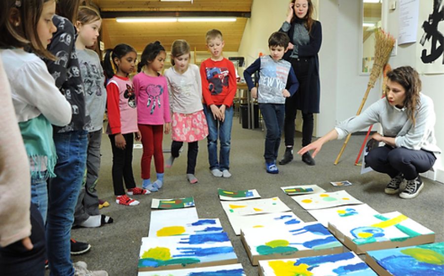 Bildnerische Entwicklung (1,5–2,5 Jahre) – Malen & Zeichnen in Zürich