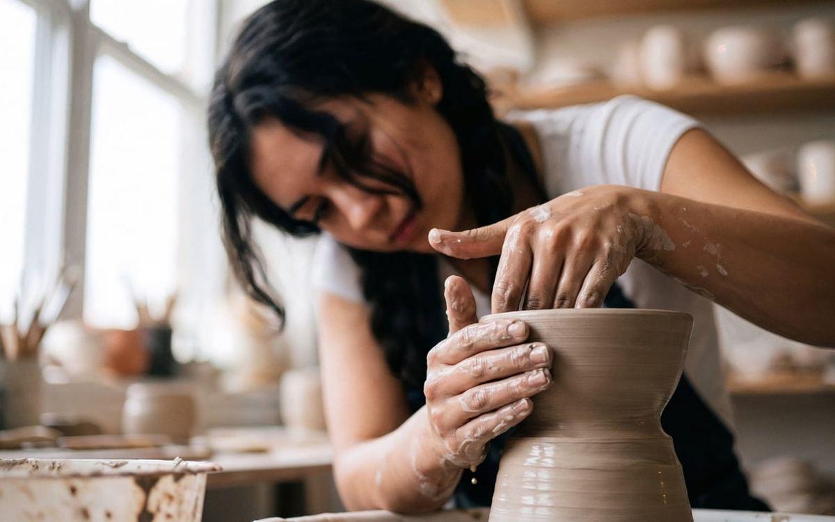 Grosse Schale oder Vase töpfern – Keramik & Töpfern in Oberiberg