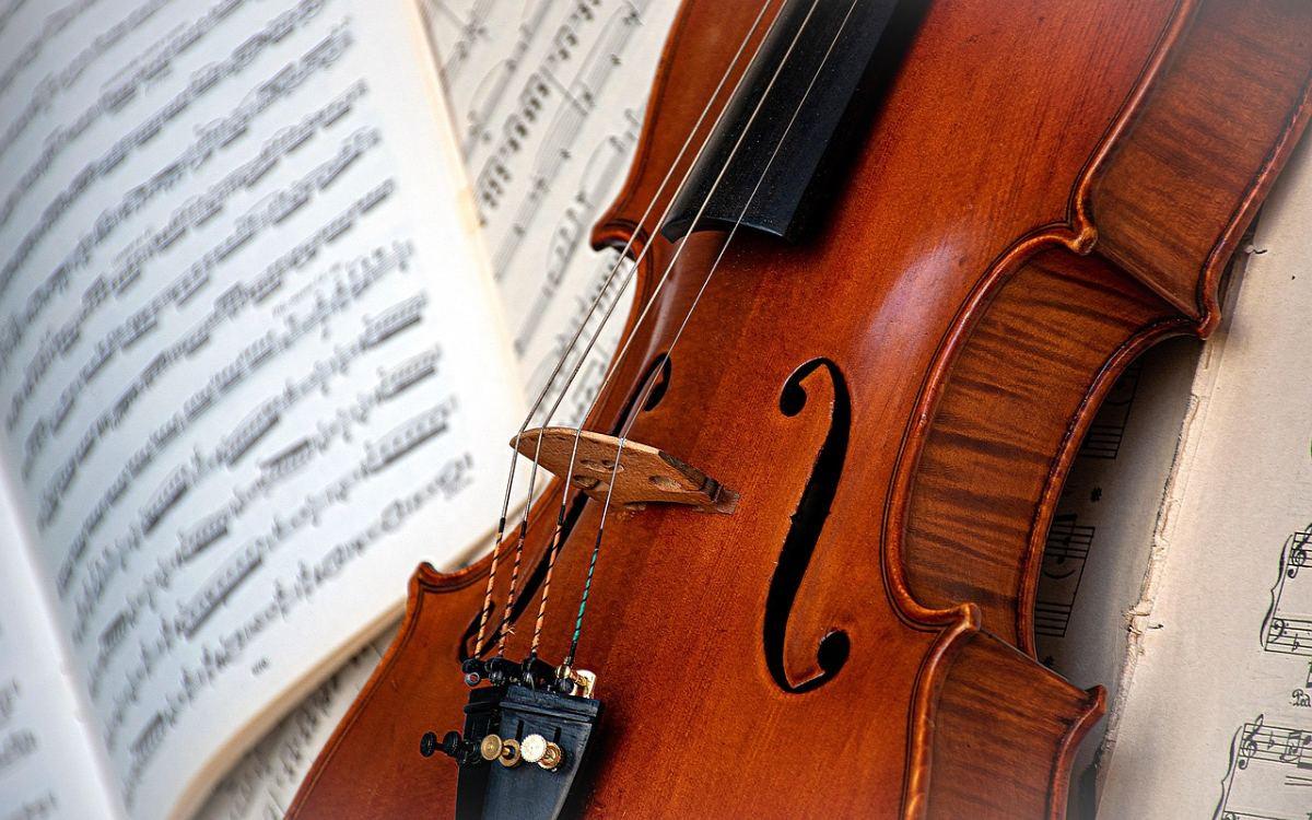 Standard & Latein – Musik, Tanz & Theater in Thun