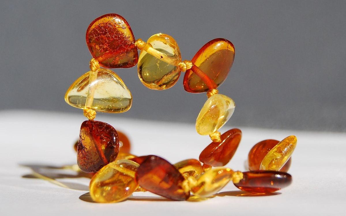 Atelier «Bijoux en résine» – Schmuck, Glas & Mosaik in Villars-sur-Glâne