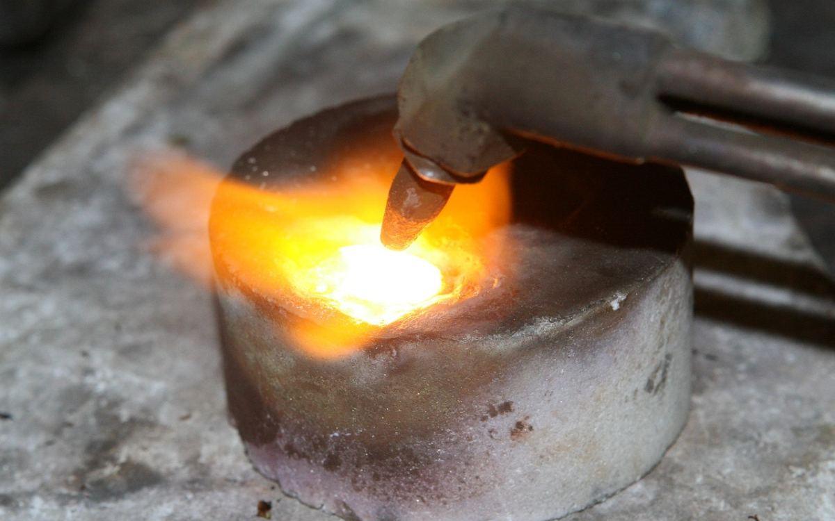 Jewelry Making for Beginners Course – Schmuck, Glas & Mosaik in Zürich