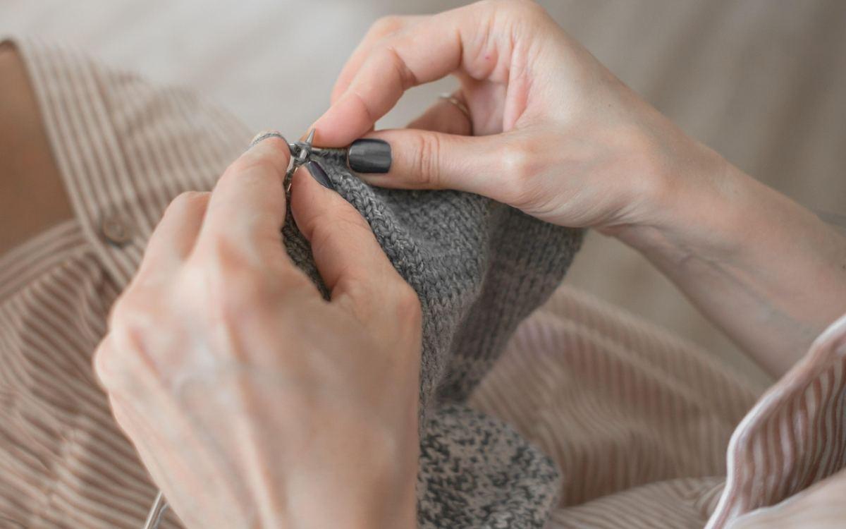 Stricken, Sticken, Häkeln im Museum – Textil & Mode in Davos